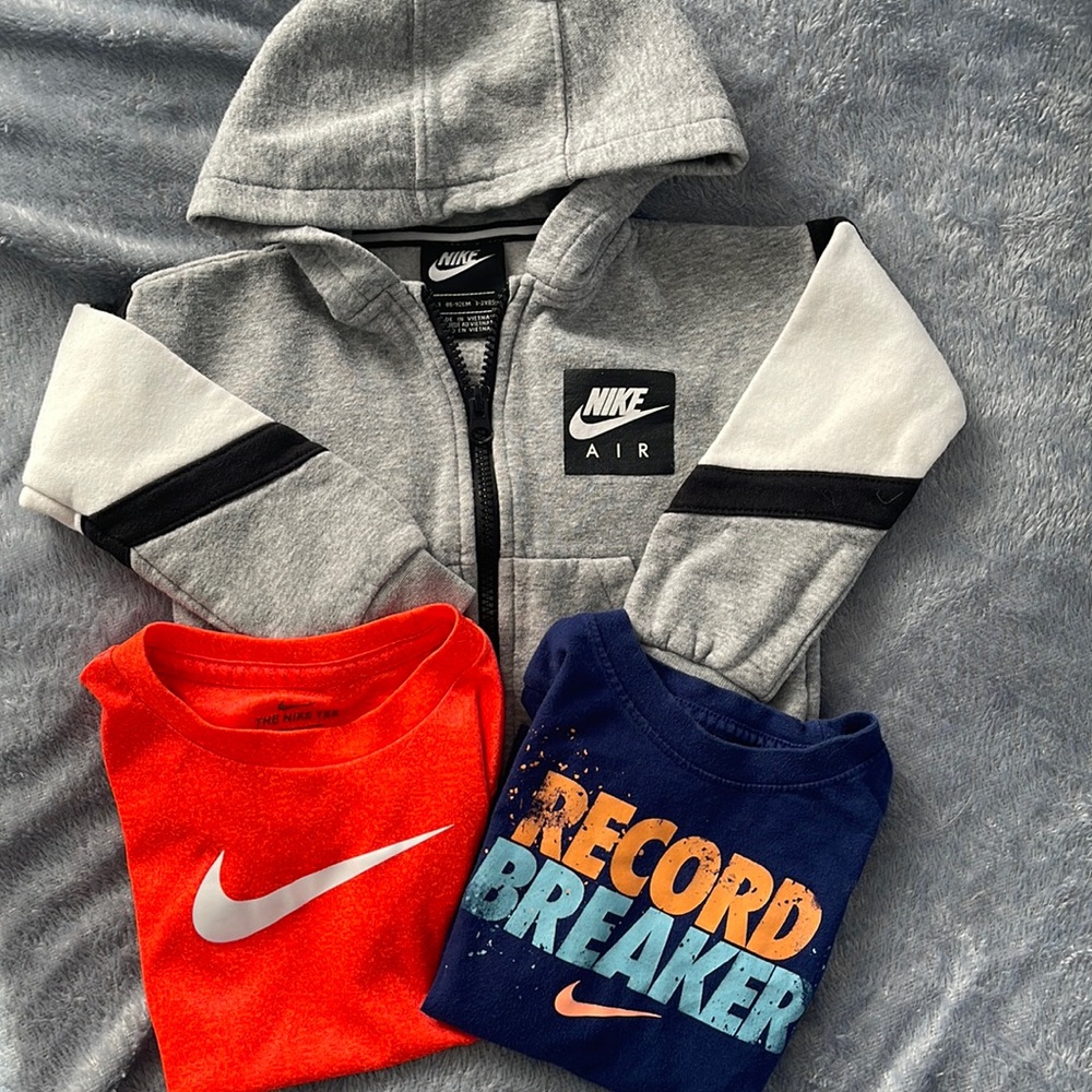 Nike 2T toddler boy lot - Nike Air Hoodie & two T-shirts
